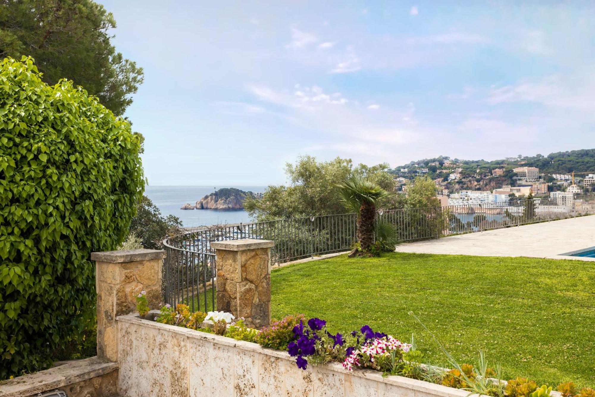 Villa Maricel Sant Feliu de Guíxols Exterior photo
